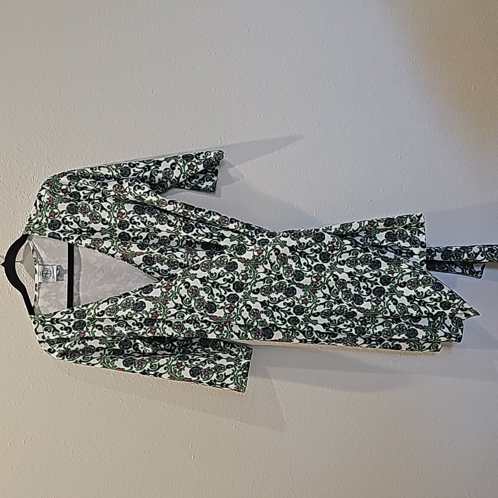 Tracy Negoshian Size L Green Floral Baroque Pattern Wrap Dress